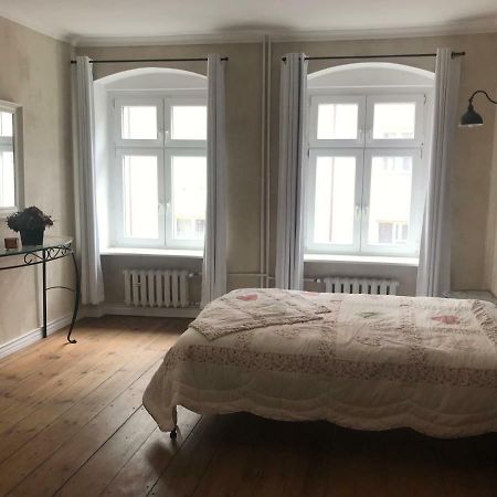 Pangsapuri 55 m² dengan 2 bilik tidur dan 1 bilik mandi peribadi di Pusat Bandar Wroclaw Luaran gambar