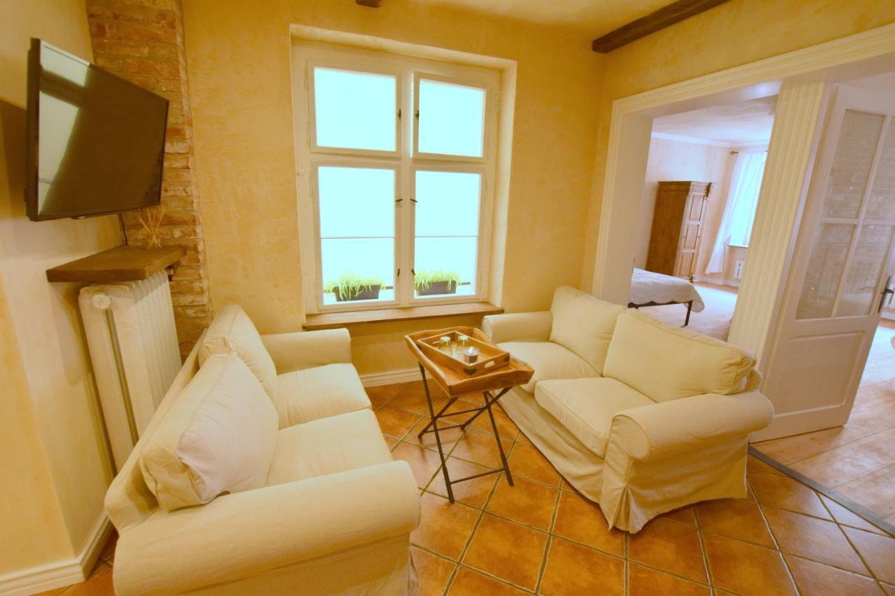 Pangsapuri 55 m² dengan 2 bilik tidur dan 1 bilik mandi peribadi di Pusat Bandar Wroclaw Luaran gambar