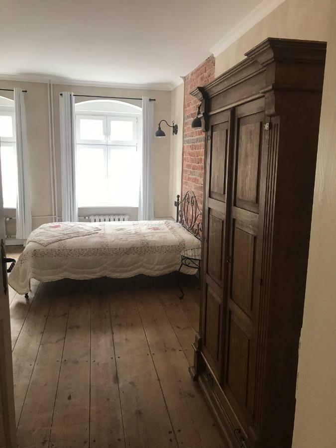 Pangsapuri 55 m² dengan 2 bilik tidur dan 1 bilik mandi peribadi di Pusat Bandar Wroclaw Luaran gambar